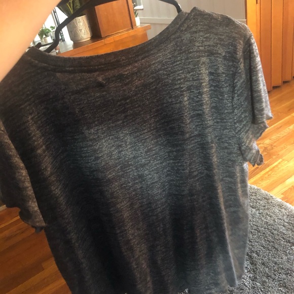 Lightweight grey ruffled Hollister tee - Picture 3 of 5